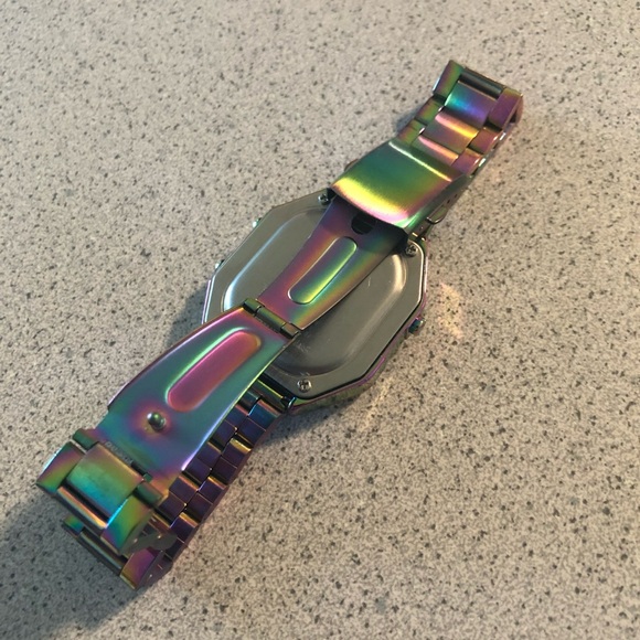 New RetroWave Smart Watch - Picture 4 of 5